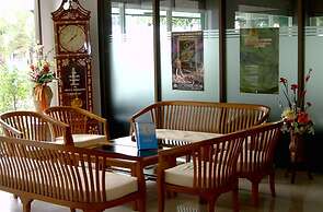 Maneerote Hotel Surin