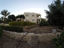 Auberg-Inn Guesthouse