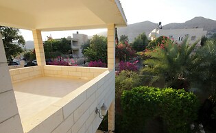 Auberg-Inn Guesthouse
