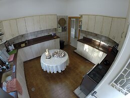 Auberg-Inn Guesthouse