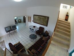 Auberg-Inn Guesthouse