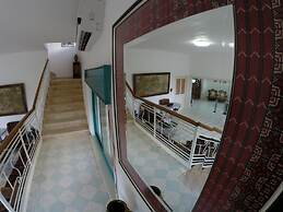 Auberg-Inn Guesthouse