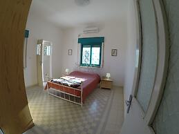 Auberg-Inn Guesthouse
