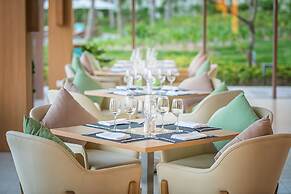 FLC Luxury Hotel Samson