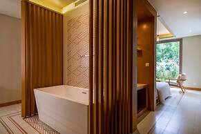 FLC Luxury Hotel Samson