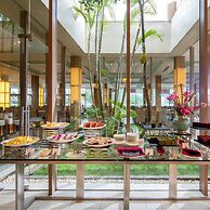 FLC Luxury Hotel Samson