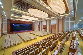 FLC Luxury Hotel Samson