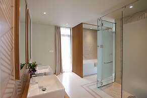 FLC Luxury Hotel Samson