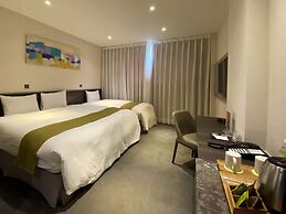 Hualien Holiday Hotel