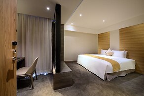 Hualien Holiday Hotel