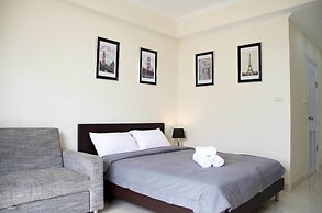 ThepThip ArtDeco Apartments