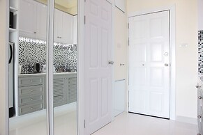 ThepThip ArtDeco Apartments