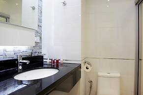 ThepThip ArtDeco Apartments