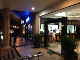 ThepThip ArtDeco Apartments