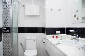 ThepThip ArtDeco Apartments