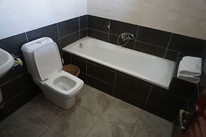 Accra Royal Castle Apartments & Suites