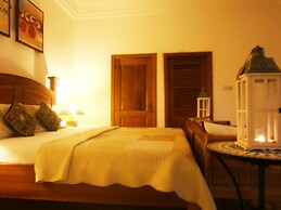 Accra Royal Castle Apartments & Suites