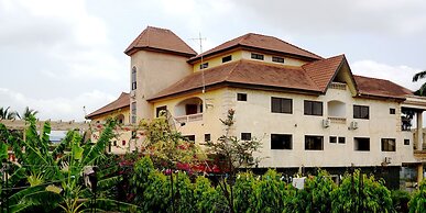Accra Royal Castle Apartments & Suites