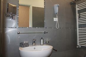 Elenoire Rooms & Suite