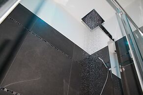 Elenoire Rooms & Suite