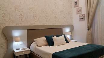 Elenoire Rooms & Suite