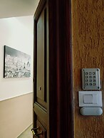 Elenoire Rooms & Suite