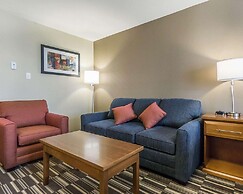 Comfort Inn & Suites Edmonton International Airport