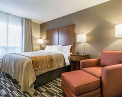 Comfort Inn & Suites Edmonton International Airport