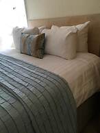 The Queen Hotel