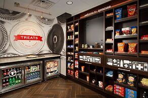 Hampton Inn & Suites Syracuse/Carrier Circle