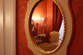 Pope's Suites