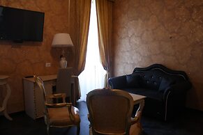 Pope's Suites