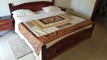 Hotel & Campement du Lac Rose