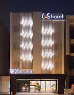 Leesing Hotel
