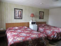 Adams Golden Acres Motel