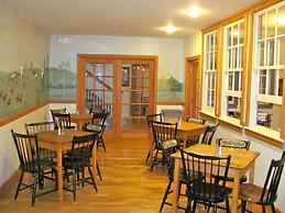 Oak Valley Inn & Suites