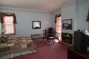 Oak Valley Inn & Suites