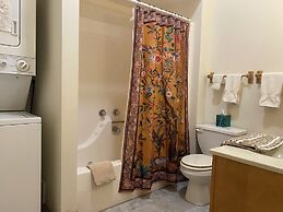 Oak Valley Inn & Suites