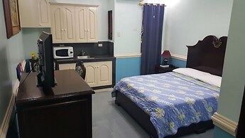 Kokomo's Suites Hotel