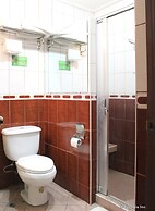 Kokomo's Suites Hotel