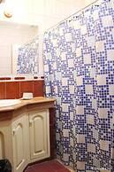 Kokomo's Suites Hotel