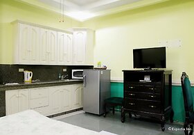 Kokomo's Suites Hotel