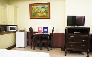 Kokomo's Suites Hotel