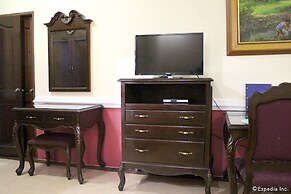 Kokomo's Suites Hotel