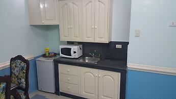 Kokomo's Suites Hotel