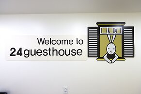 24 Guesthouse Myeongdong Town