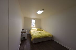 24 Guesthouse Myeongdong Town