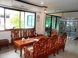 Chaleunehoung Hotel