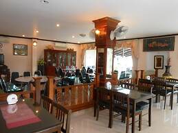 Chaleunehoung Hotel