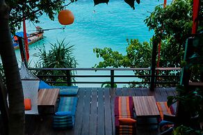 Serendipity Beach Resort Koh Lipe